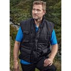 Model wearing ORN Eider Bodywarmer