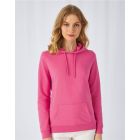 Model wearing B&C Womens #Hooded Sweat