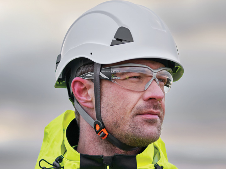 Worker using Portwest personal protective equipment