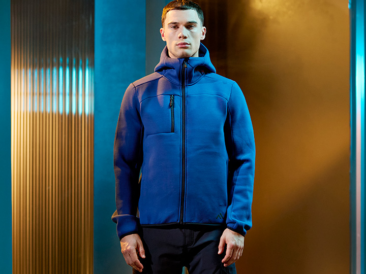 Model wearing a Portwest KX3 midlayer