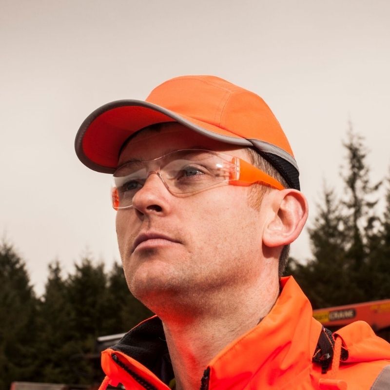 Hi vis hats, high visibility hats, hi vis caps and bright headwear for outdoor workers, site teams, yards, logistics and events