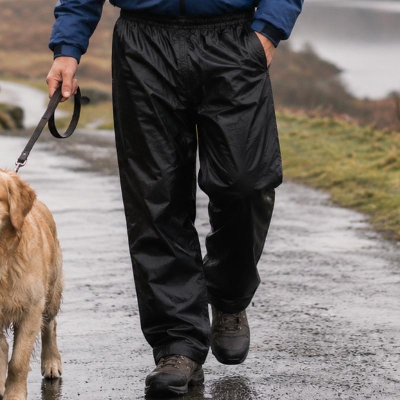 Weatherproof trousers for outdoor work, wet conditions, site teams and logistics